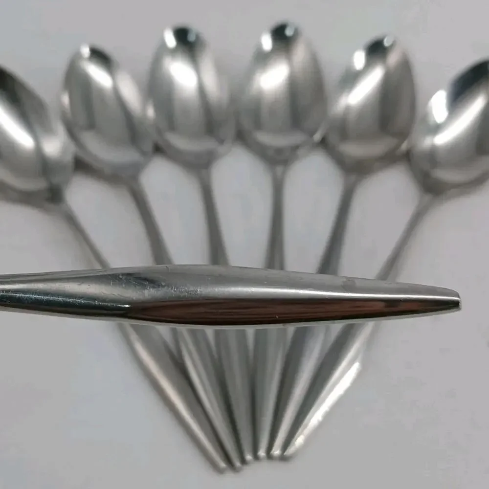 7X Tsp Vtg 1847 Rogers Bros. Youth Pattern Stainless Steel Teaspoons